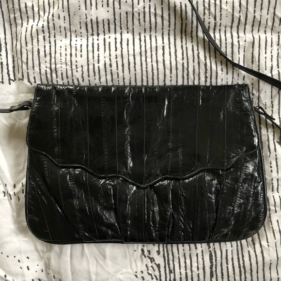 🌶 Scalloped Edge Handbag - Picture 7 of 8